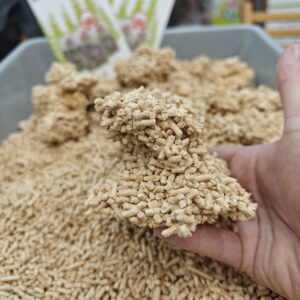 Producent naturalnych żwirków i peletów dla kotów i gryzoni 5 Zbrylony żwirek